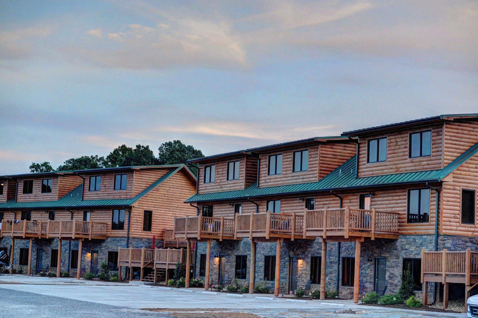 Blue Water Resort Dayton Exterior photo
